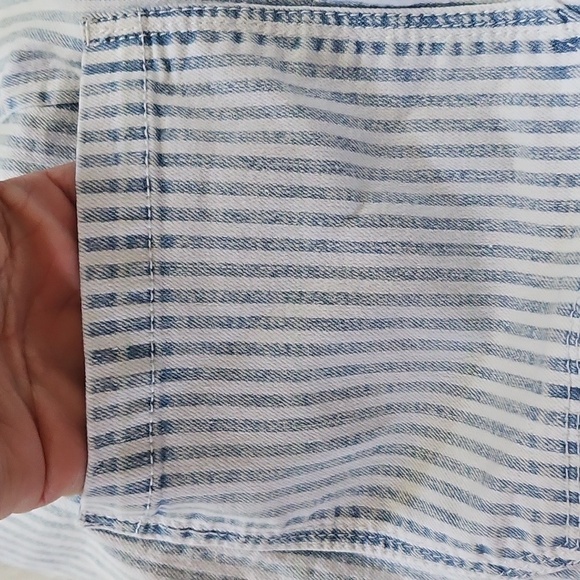 one 5 one Blue and White Striped Jean Shorts with 5.5" Inseam - Picture 8 of 11